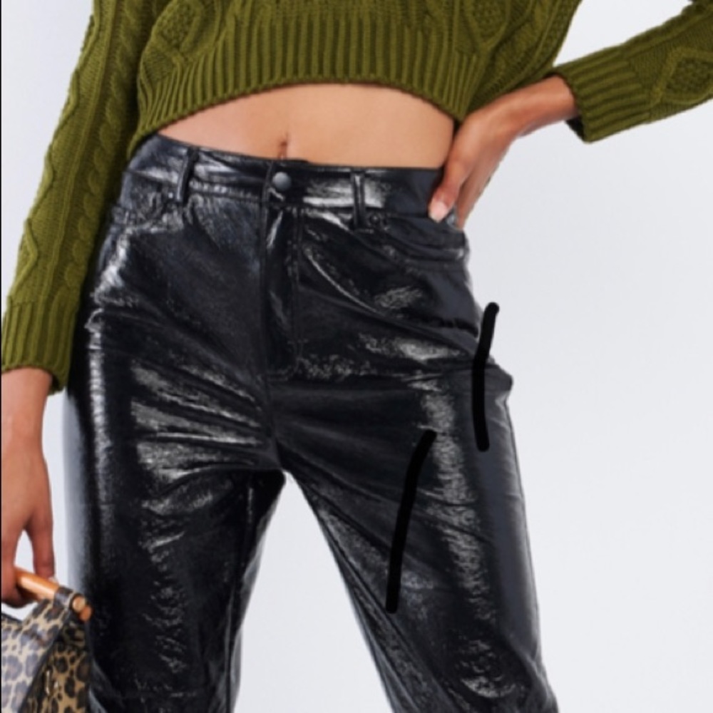 Open Back Crop Sweater - Picture 3 of 4